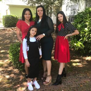 Meet your Posher, Reyes